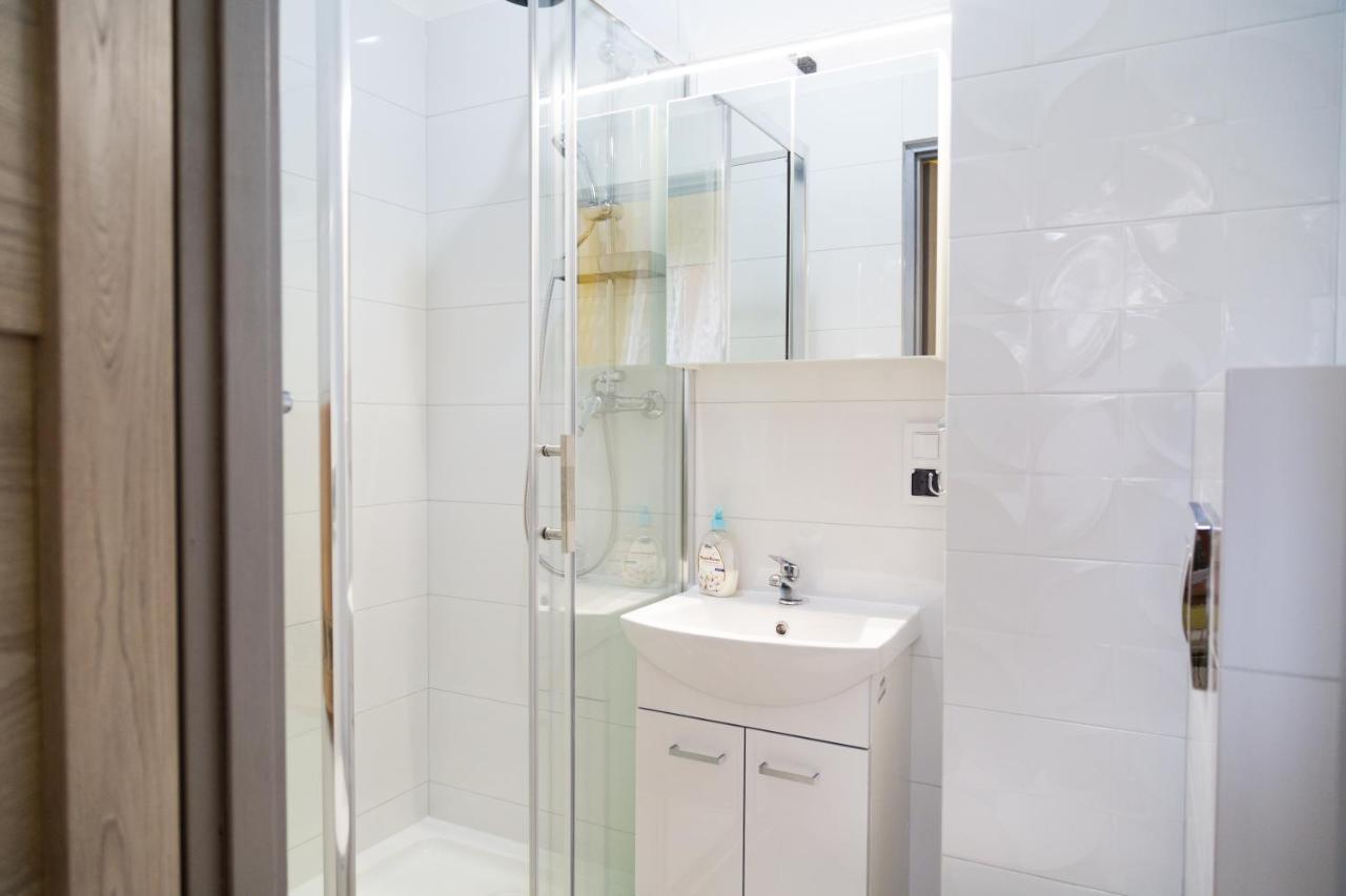 Apartament Przy Rynku Ostrowiec Świętokrzyski Esterno foto