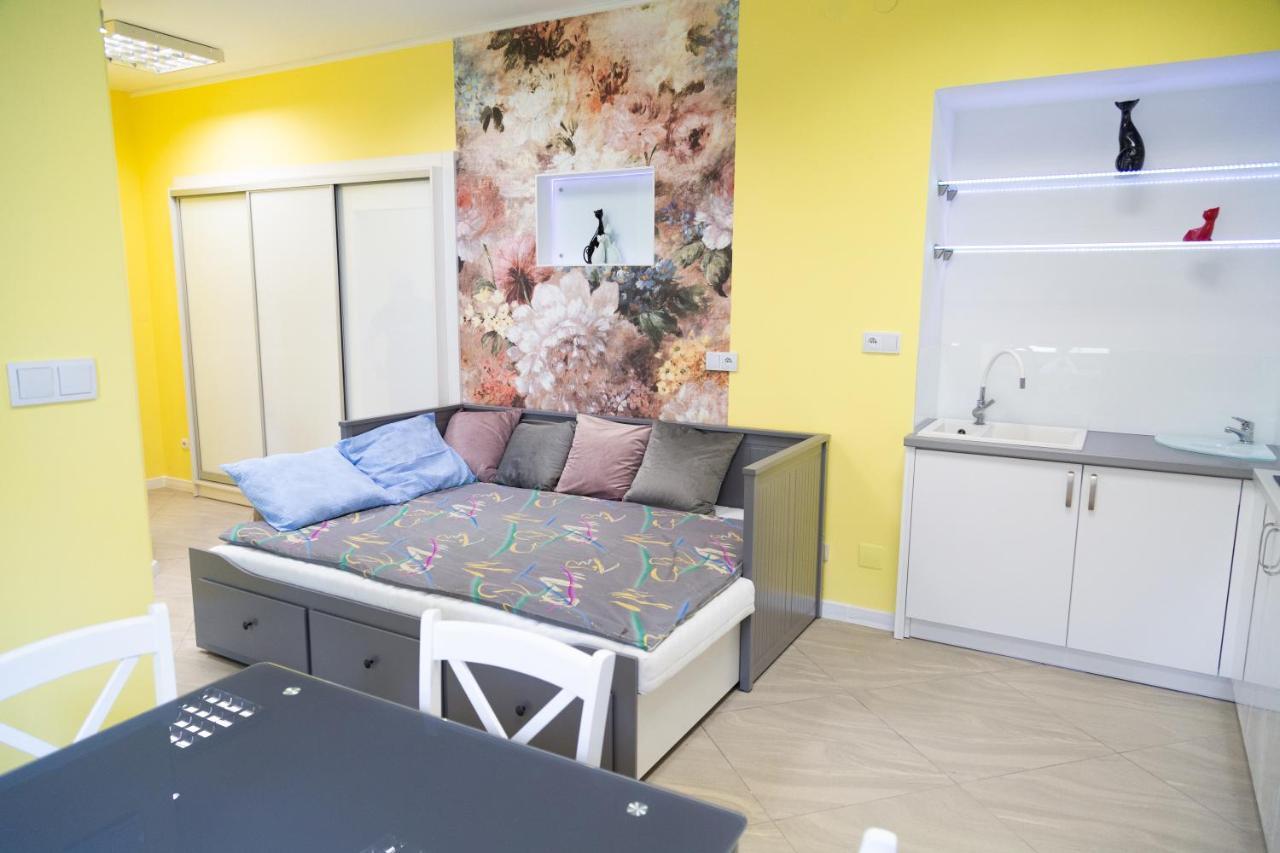 Apartament Przy Rynku Ostrowiec Świętokrzyski Esterno foto
