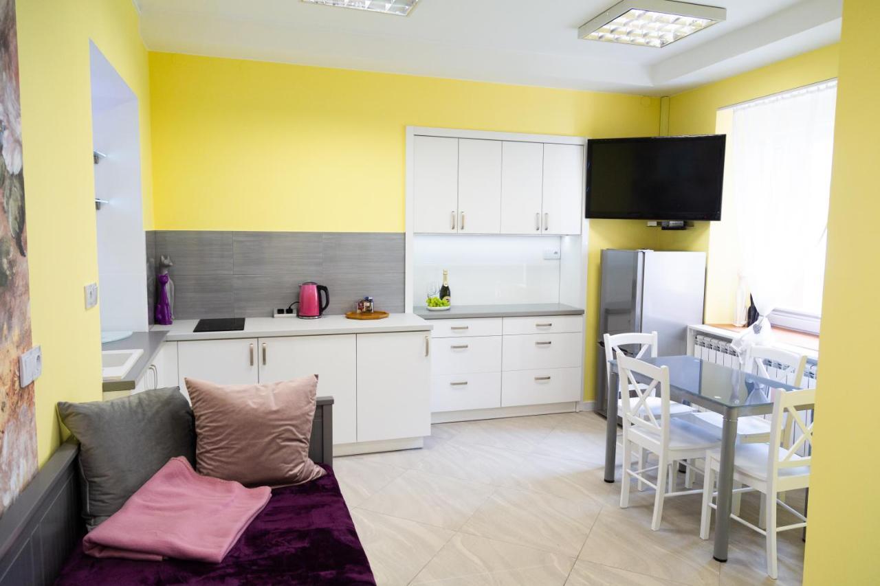 Apartament Przy Rynku Ostrowiec Świętokrzyski Esterno foto