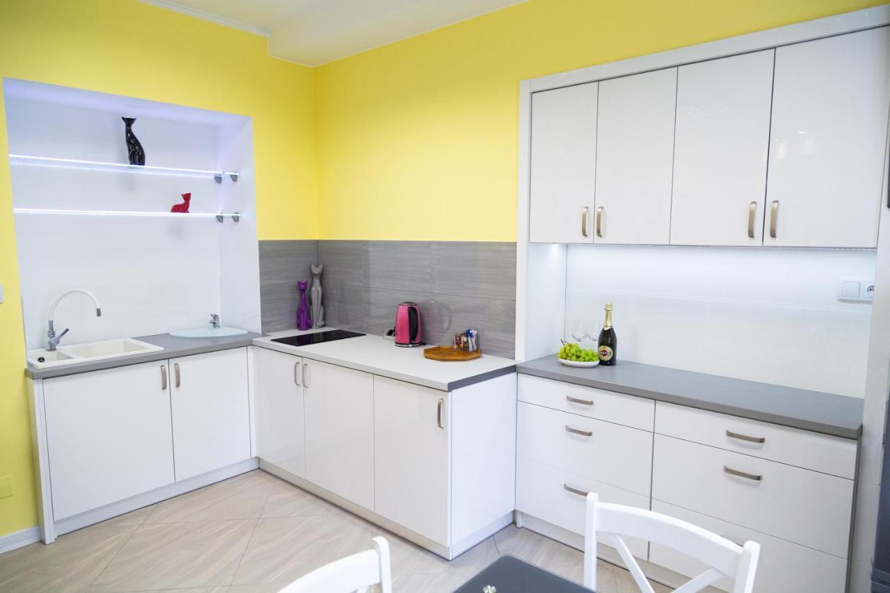 Apartament Przy Rynku Ostrowiec Świętokrzyski Esterno foto