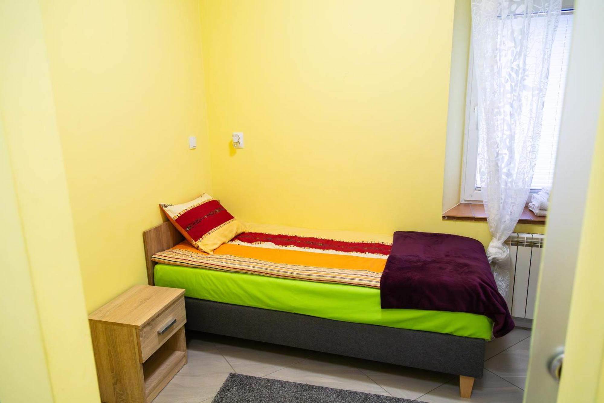 Apartament Przy Rynku Ostrowiec Świętokrzyski Esterno foto